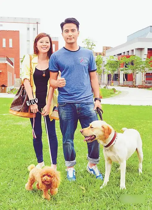 艺人郭彦甫近日在中天,中视《让爱飞扬》剧中有精彩演出,郭彦甫和老婆