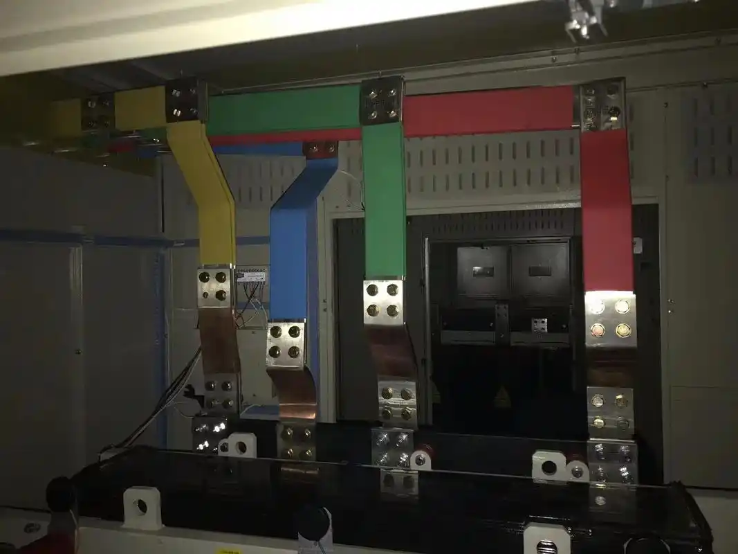 西安铜排安装#高低压成套设备 #高低压配电柜 #施工现场实拍 - 抖音