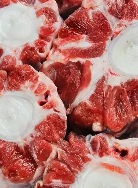 家庭牛尾骨整根500g新鲜带肉冷冻雪花牛尾巴骨头疯子总厨淘宝店四川